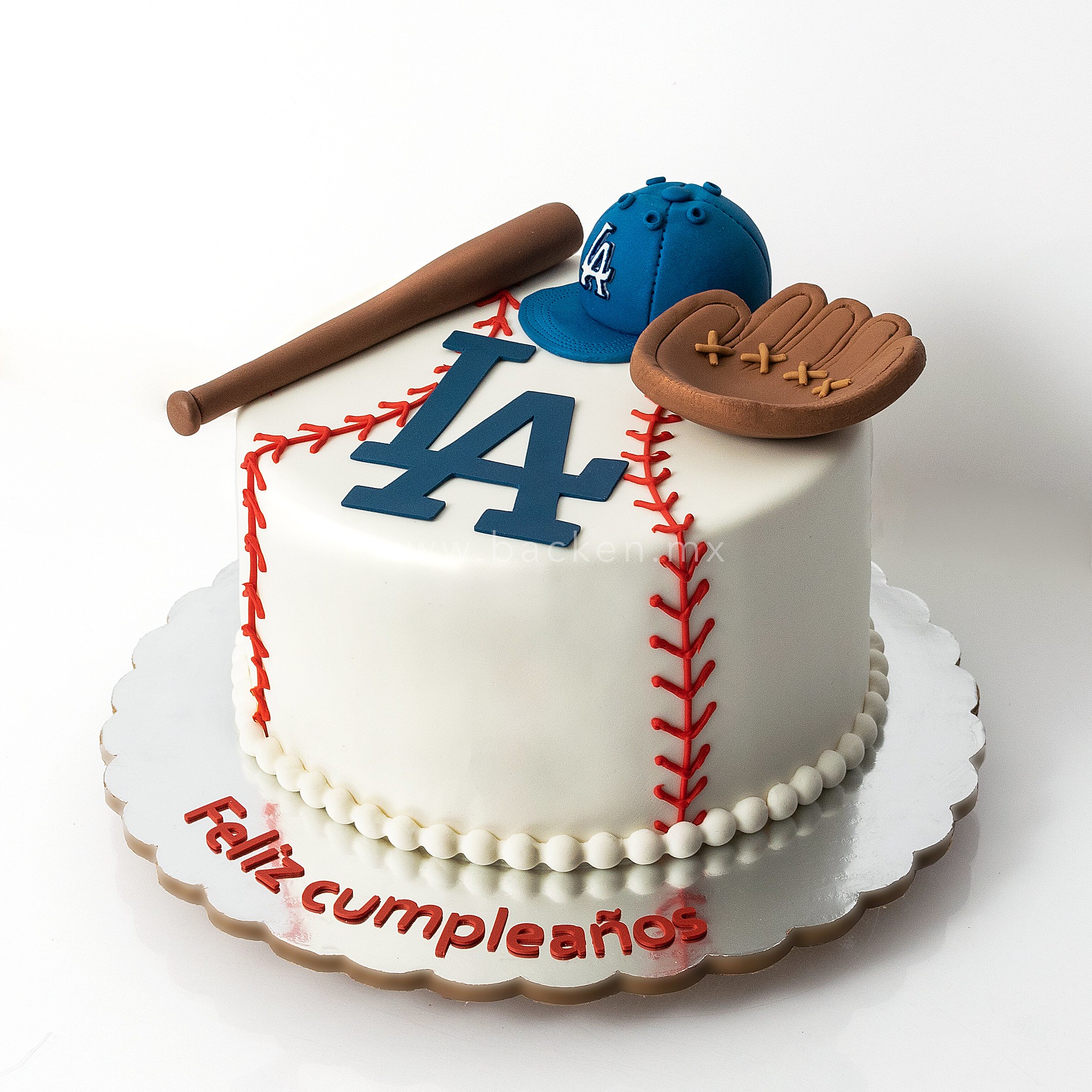 Celebra con un pastel de beisbol en Guadalajara