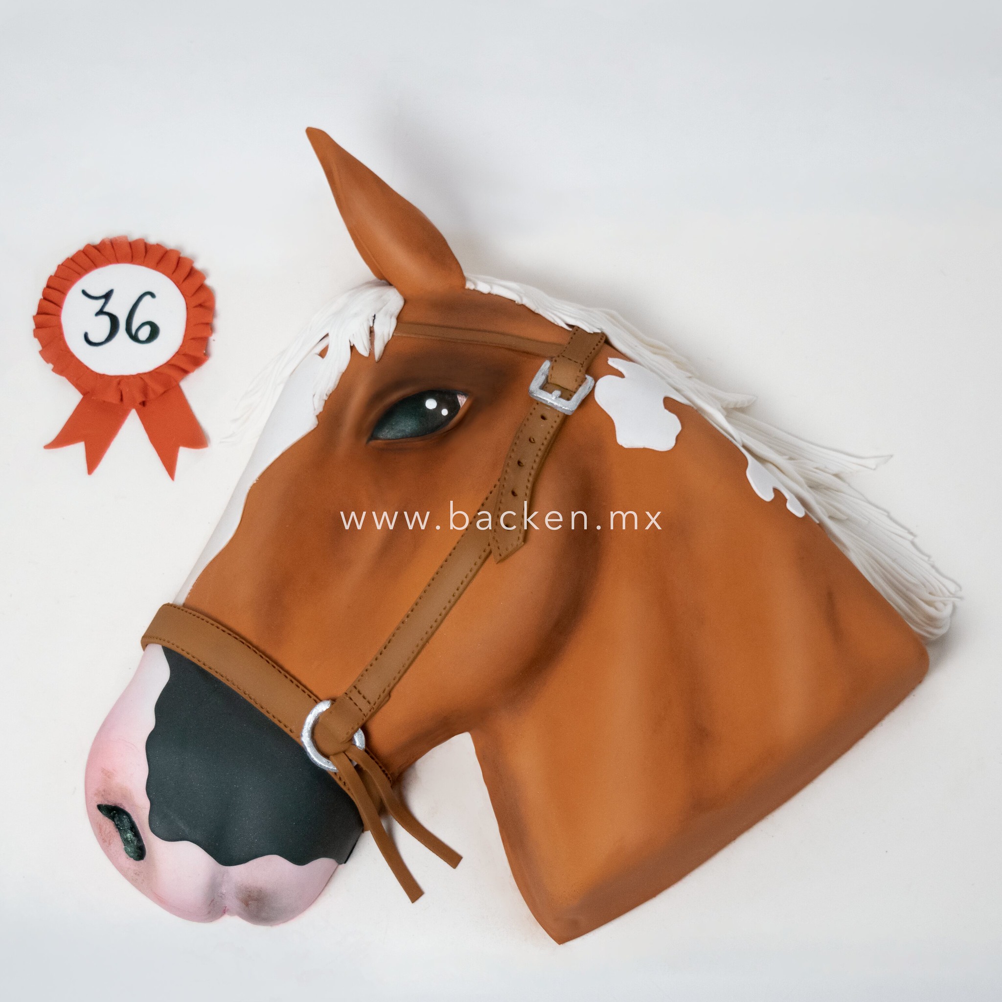 Celebra con pasteles de caballo en Guadalajara