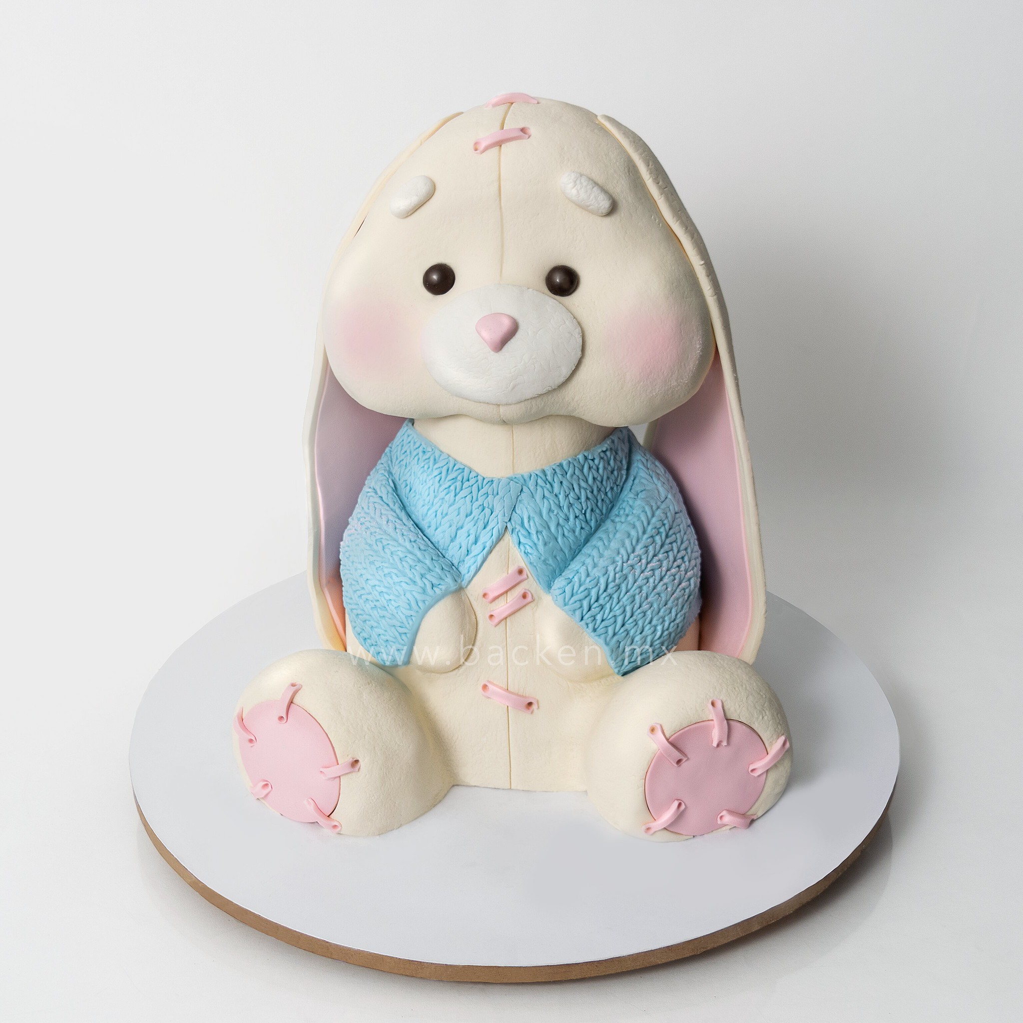 Celebra con un Pastel De Conejo Personalizado de Alta Calidad en Guadalajara