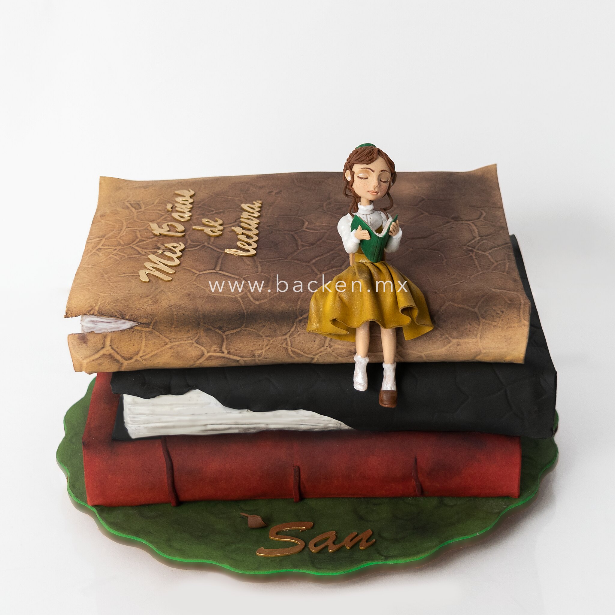 Pastel de Libros Personalizado en Zapopan