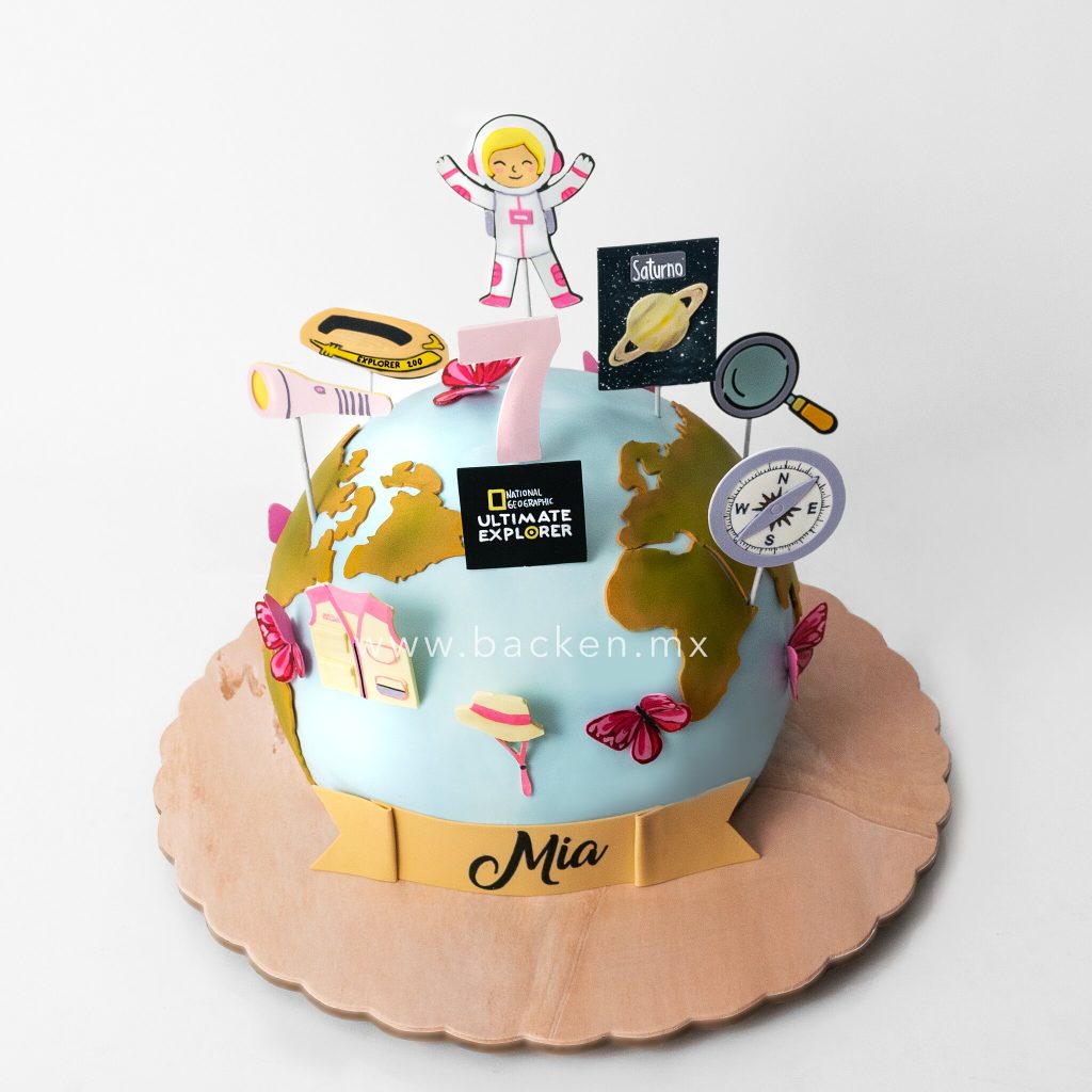 Celebra con un Pastel de Astronauta a Domicilio